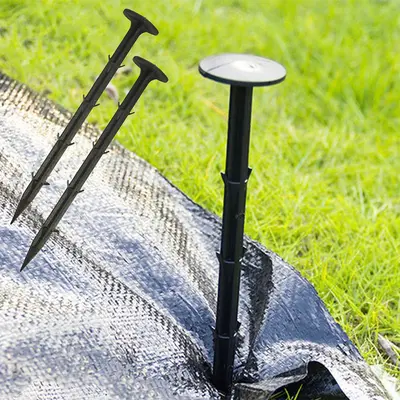 Weed Control Mulch Fabric with Plastic U-Shaped Pegs