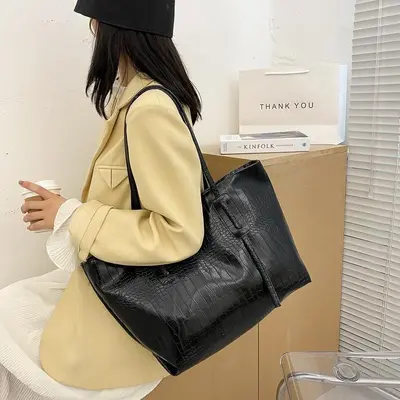 Large-Capacity Women's Tote Bag, Minimalist, Single Shoulder Strap
