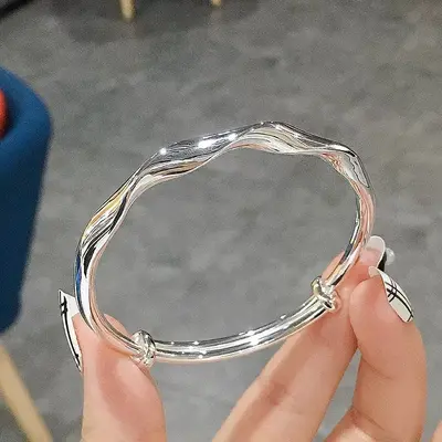 Simple Classic Bracelet