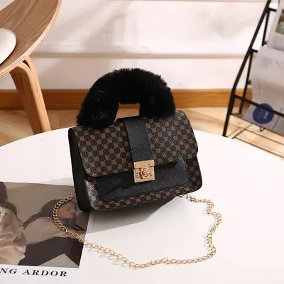 Peluş Omuz ve Çapraz Askılı Küçük Kadın Çanta - 8