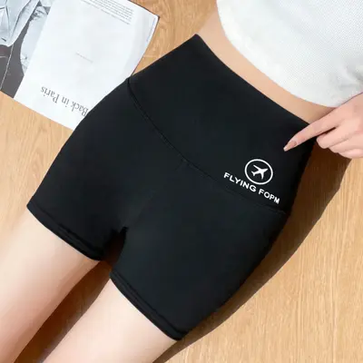 Kadın Yaz Buz İpeği Dikişsiz Üç Çeyrek Yoga Şortu, Transparan Olmayan Tayt - 3