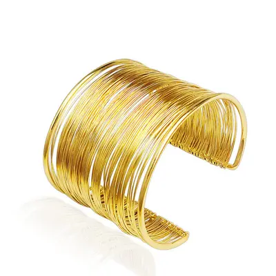 Grenzüberschreitend meistverkauftes europäisches und amerikanisches Stil übertriebendes Metallschnitt-Muster Eisenarmband-Set personalisiertes Drahtarmband