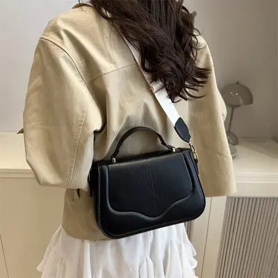Women's Winter Handbag, Single Shoulder Small Square Bag - 5