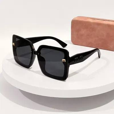 Lightweight Square Frame Sunglasses for Women, Luxury Look - 3