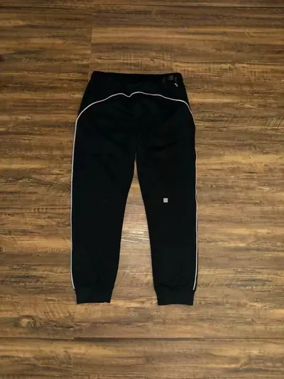 Herren-Kapuzenpulli und Jogger-Set mit reflektierendem Design - 6