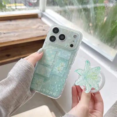 iPhone 17 Handyhülle, Minzgrün, Lilienmuster, magnetisch
