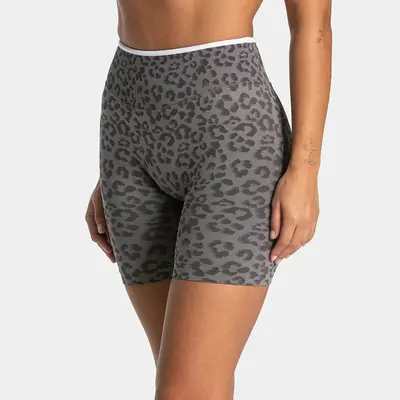TEVEO Leopar Desenli Kadın Yoga Şortu, Yüksek Bel, Kalça Kaldırıcı - 12