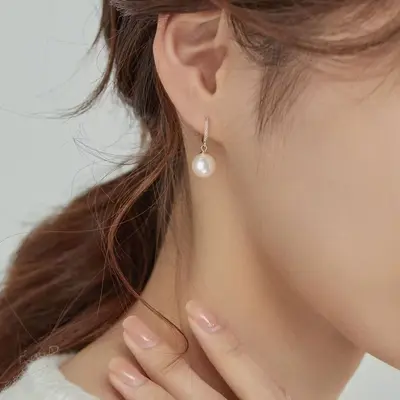 999 Silver Needle Earrings, Sparkling Crystal, Women's - 7