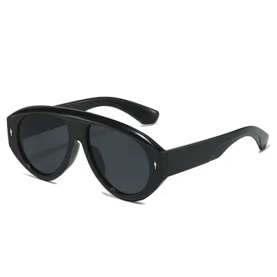 Oversized Aviator-Style Sunglasses with Rivet Detail for Driving - 6
