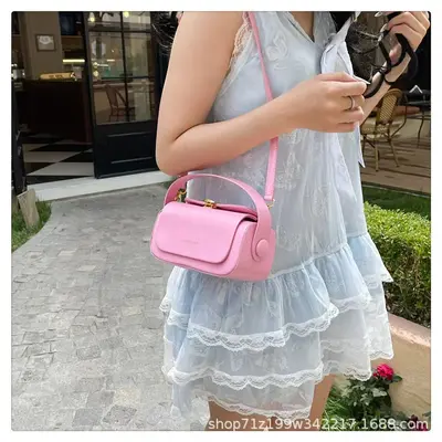 Retro Box Bag, Single Shoulder and Crossbody, Light Luxury Look - 8