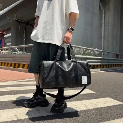 Portable travel bag, soft PU leather, multifunctional
