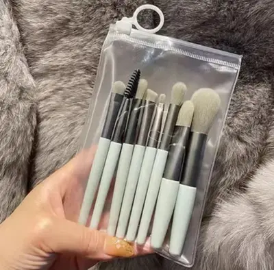 Make-up-Pinsel-Set bestehend aus 8 kleinen Beauty-Tools, tragbares Set mit Lidschatten-Pinsel, Foundation-Pinsel, Lippen-Pinsel, Puder-Pinsel für loses Puder, Rouge-Pinsel - 10
