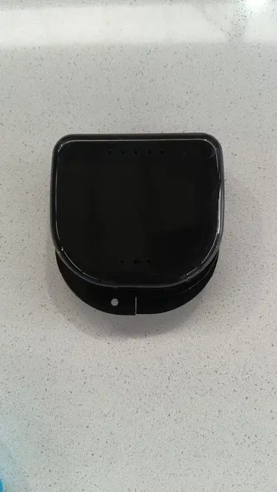 Perforated denture box, small dental box, tooth storage box, wire retainer box, retainer case, manufacturer wholesale - 12