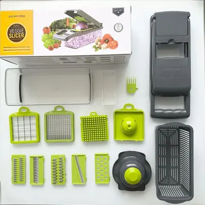 Multifunctional vegetable chopper and shredder - 13