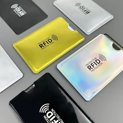 Sınır ötesi nokta lazer anti-manyetik kart tutucu alüminyum folyo kimlik kartı tutucu banka kartı tutucu anti-hırsızlık RFID koruyucu kart tutucu