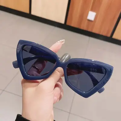Triangle Cat-Eye Sunglasses for Women with UV Protection - 8