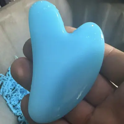Heart-Shaped Rose Quartz Double-Head Facial Roller Massager