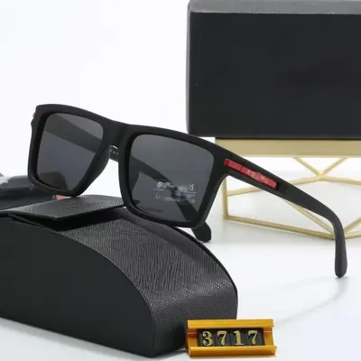 Retro Square Men's Polarized Sunglasses, Premium Stylish Design - 1
