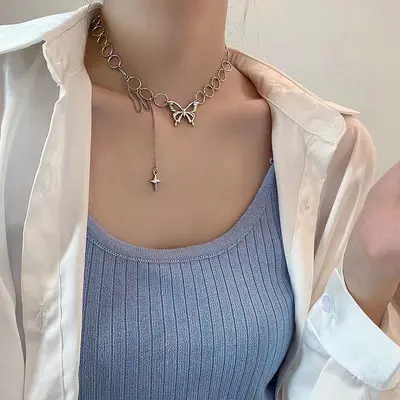 Kadınlar için kelebek kolye, benzersiz köprücük kemiği zinciri, minimalist tarz kolye, niş tasarım kolye, öğrenciler için kısa zincir. - 5