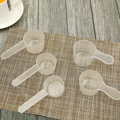 Toz kaşık PP ilaç kantitatif kaşık çamaşır deterjanı 20/25g 30g şeffaf plastik kaşık pişirme ölçüm kaşığı ölçekli
