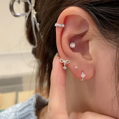 999er-Silber-Zirkonstein-Ohrstecker mit Schmetterlingsdesign - 4