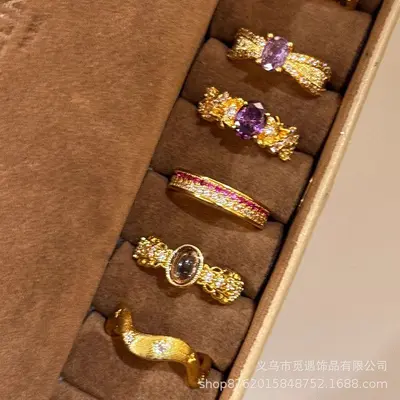 Goldener Zirkonia-Ring, lila, aufwendig gearbeitet - 6