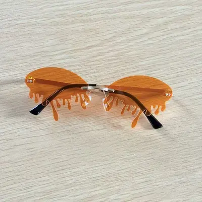 Halloween Frameless Heart Party Sunglasses with Tear Design - 13