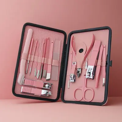Manicure pedicure set, matcha green, 18-piece
