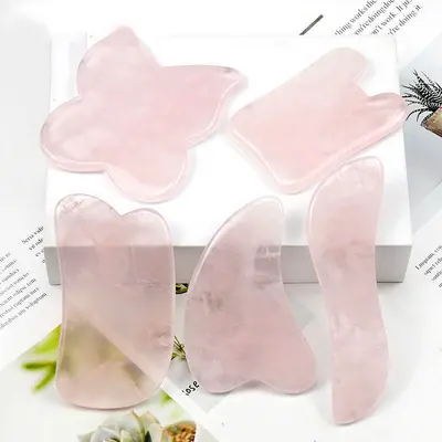 Pembe Kristal Gua Sha Taş, Pembe Kristal Yüz Masaj Rulo, Terasiş Masaj Taşı, Çiçek Taşı Kalp Şekli Jade Taş