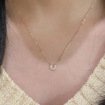 S925 Gümüş U Şekilli Nal Kolye, Taşlı, Minimal Tasarım, Kadın