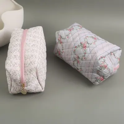 Small Floral Quilted Cosmetic Bag, Large Capacity Travel Pouch