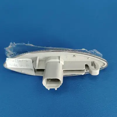 Fender Lamp for VITZ 99-05, Yaris Side Marker Light 81730-0D011 - 2