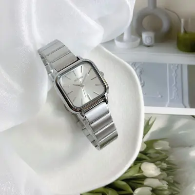 Women's Square Watch, Minimalist Retro Design