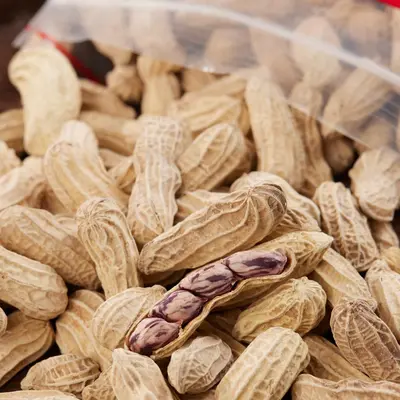 Yunnan Pu'er kabuklu yer fıstığı, güneşte kurutulmuş atıştırmalık