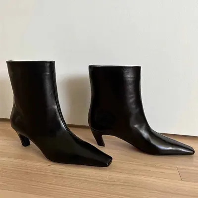 In stock! Small square-toe, thin-heeled, French-style slim-fit boots, versatile kitten-heel ankle boots for women in autumn and winter.