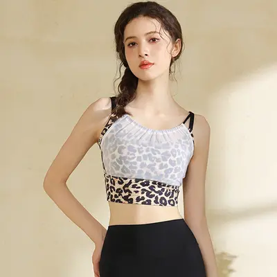 Damen-Yoga-Set mit Brustpolstern und Mesh-Racerback-Top - 9