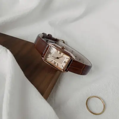 Goldie Damen-Armbanduhr, quadratisches Zifferblatt, wasserdicht