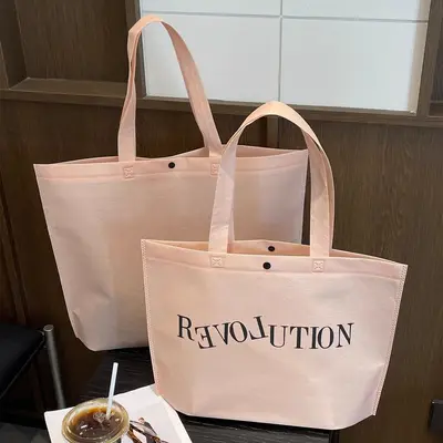 Einkaufs- und Geschenktaschen aus Vlies mit Henkel - 8