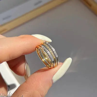 8-Stone Women's Ring, Slim Design, Zircon - 3