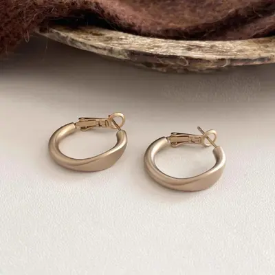Coffee gold earrings, frosted finish, ins style niche design