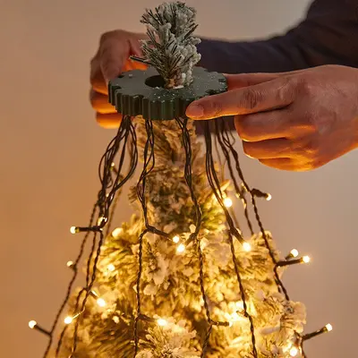 Yeni LED halka ağaç üstü ışık Noel ağacı ışığı alçak gerilim beş köşeli yıldız şelale asılı ağaç akan su Noel LED ışık dize