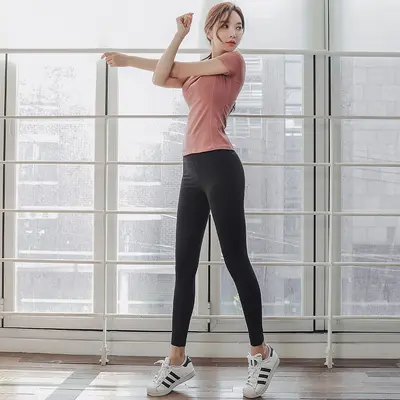Women's Mesh Patchwork Fitness Set with Pants and Built-in Bra Liner - 8