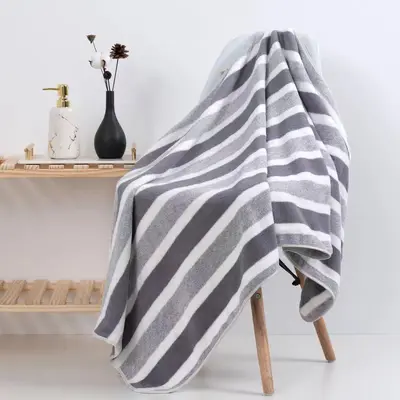 Grenzüberschreitendes Handtuch- und Badetuch-Set, verdickte Korallenfleecequalität, schlichtes dreistreifiges Design, weich, saugfähig, schnelltrocknend, fusselarm - 11