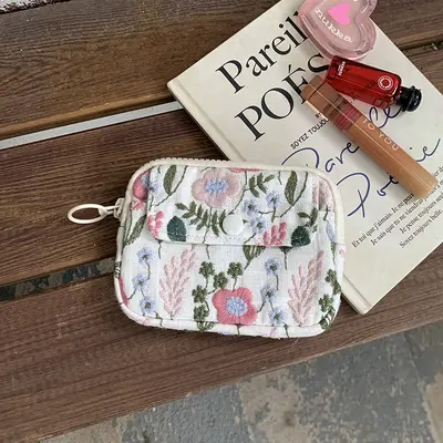 Card holder, coin purse and earphone storage bag, cotton-linen, embroidered - 10