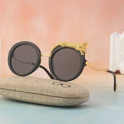 Women's Blue Light Filter Round Frame Sunglasses with Rhinestone Decor - 3