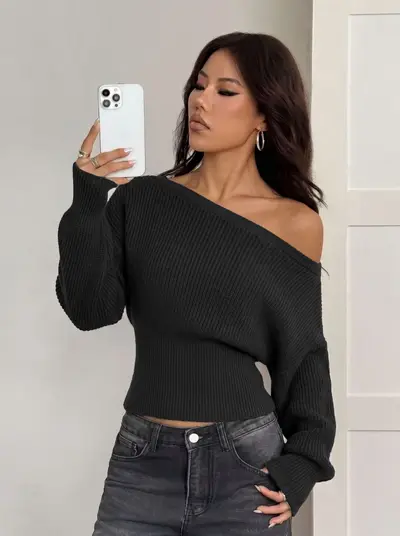 Langärmliger Damenstrickpullover mit Off-Shoulder-Ausschnitt - 8