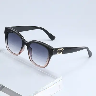 Large Frame Retro Cat-Eye Sunglasses with UV Protection, Concave Shape - 3