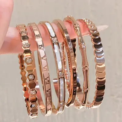 Zircon stone bracelet, lightweight luxury design