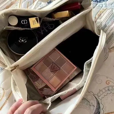 Portable Large-Capacity Pillow-Shaped Travel Cosmetic Bag - 5