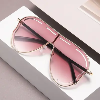 2025 Large Irregular-Shaped One-Piece Lens Sunglasses for Men